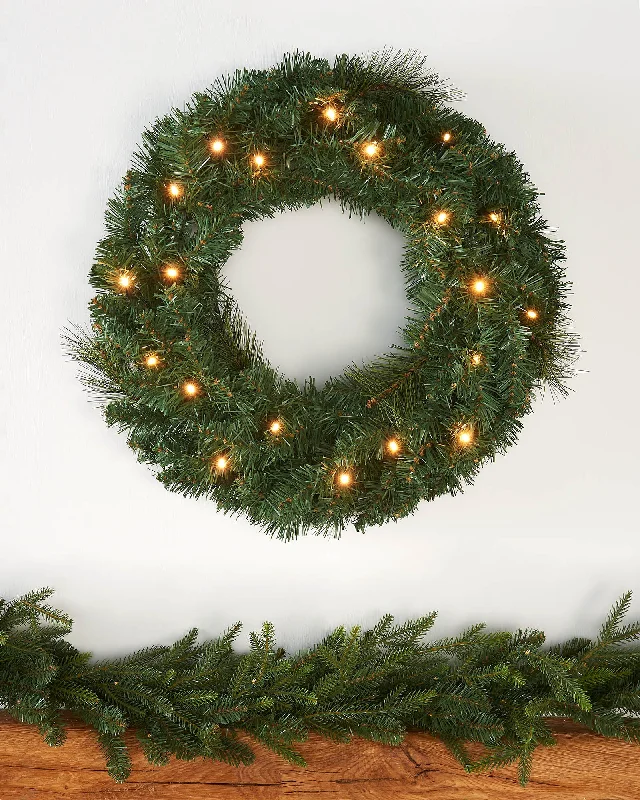 Pre-Lit Wreath, 60 cm