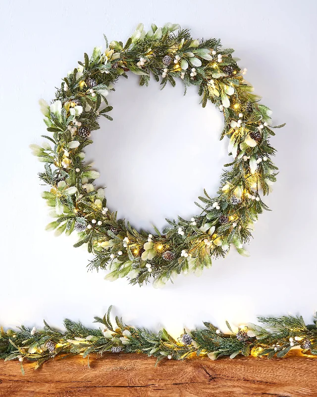 Pre-Lit Frosted Mistletoe Wreath, 76 cm